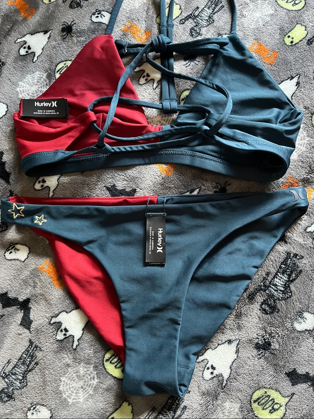 😎HURLEY🌟GOLD🌟STARS🫶🌊SWIMSUIT 🫶Large Top👙Small bottoms❤️2 PC SET💙HYBRID🌞SPF🥵50 - Picture 8 of 11